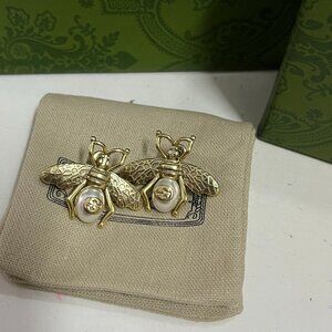 New Gucci bee earrings with box and bag